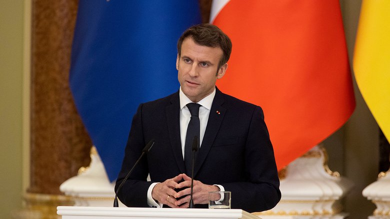 Le riforme all'italiana hanno portato la Francia al caos politico ed all'aumento del debito 