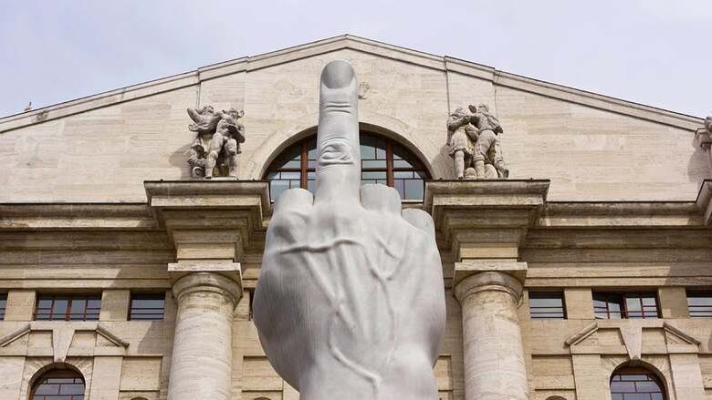 FTSE MIB ai massimi storici, ma queste 7 azioni hanno perso oltre il 20%. Occasione o trappola?