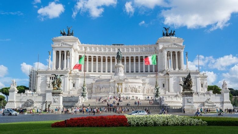 2 Giugno, festa per chi? La Repubblica tradita da chi dovrebbe difenderla