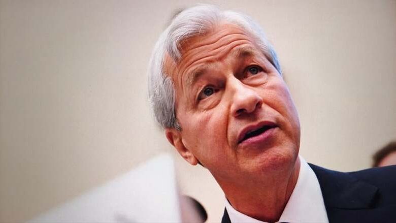 JPMorgan, il CEO Dimon lancia un (nuovo) allarme su crisi finanziaria. “Sono molto ansioso”