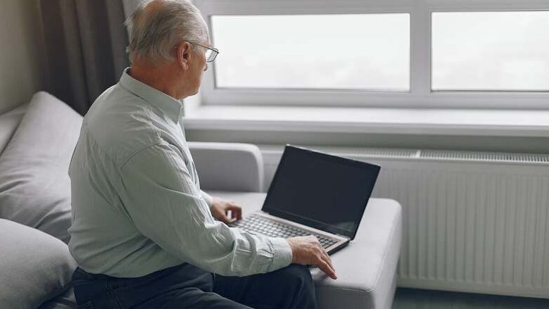 Record di occupati, ma a lavorare sono sempre più gli over 50. Sono il 42,8% del totale