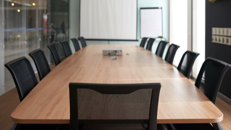 Chatbot al posto dei colleghi? La verità scomoda sull'AI in ufficio