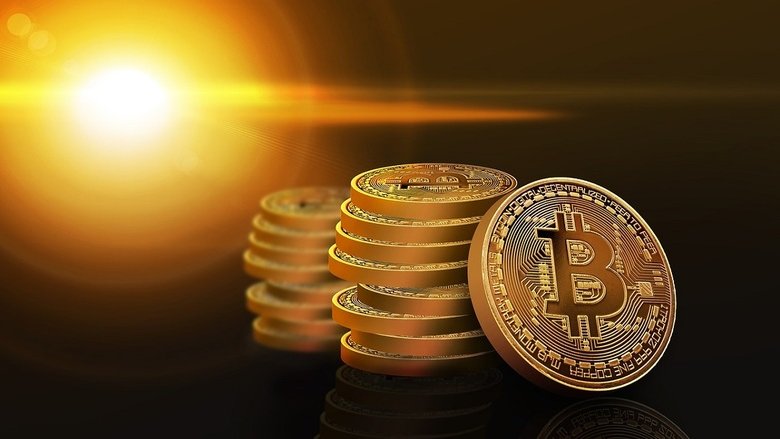Trump è nel mirino: le criptovalute e Bitcoin c'entrano qualcosa?