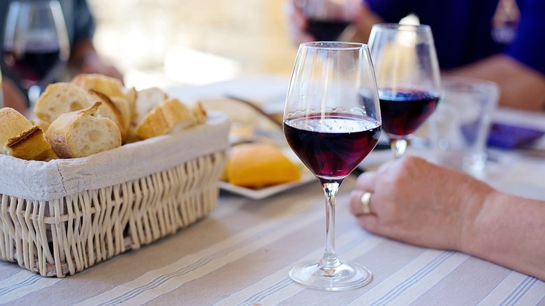 Investire nel vino conviene davvero?
