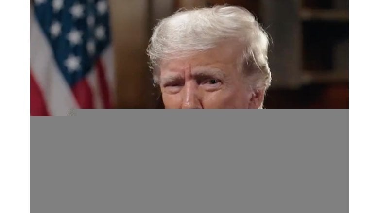Trump fa il dibattito elettorale da solo (con Carlson) [SUB ITA]