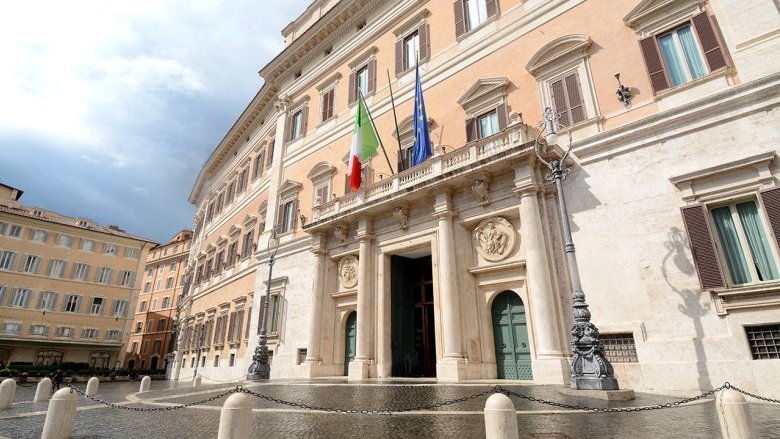 Dal voto ai comizi, tutte le forme di partecipazione che in Italia stanno scomparendo