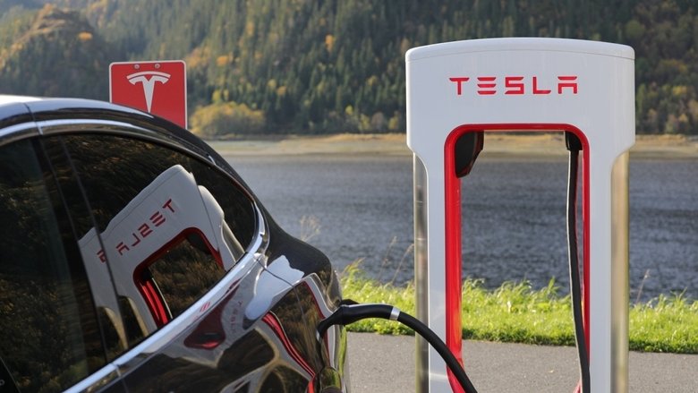 Ecco perché il crollo dei prezzi del litio non renderà le auto elettriche più convenienti