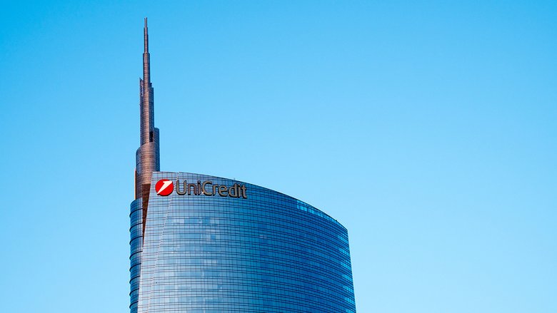 Azioni UniCredit volano, ma qualcosa non torna. Se capisci questo, capisci tutto