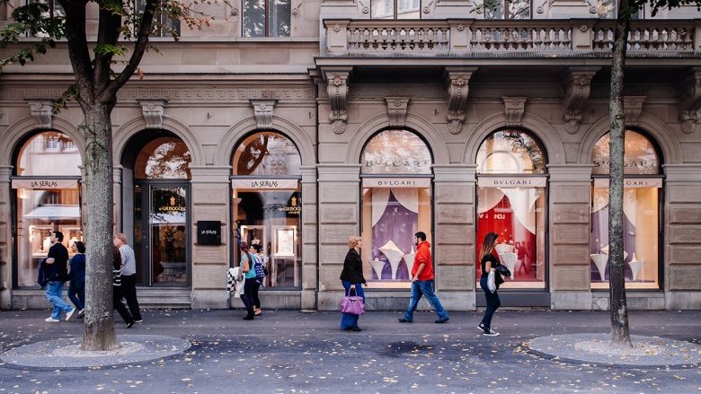 Come l'intelligenza artificiale sta trasformando lo shopping