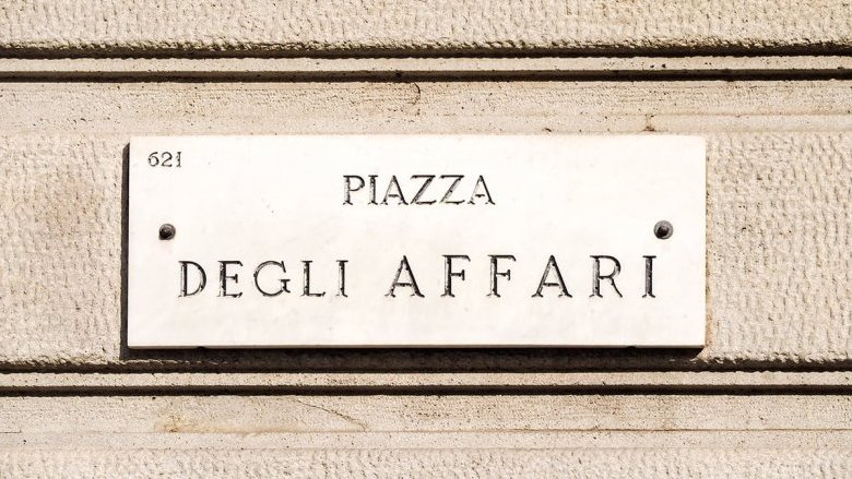 Il paradosso di Piazza Affari. Il titolo più forte del FTSE MIB è anche il più venduto