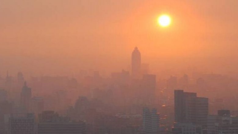 Alluvioni, gelo, smog: l'Asia devastata dalle piaghe ambientali