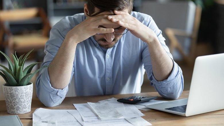 Il tuo debito non è più della banca. Ecco chi ti sta davvero chiedendo soldi