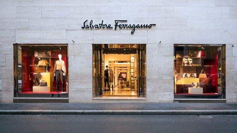 Azioni Ferragamo +111% in un anno, Citi alza il target ma non si fida del tutto