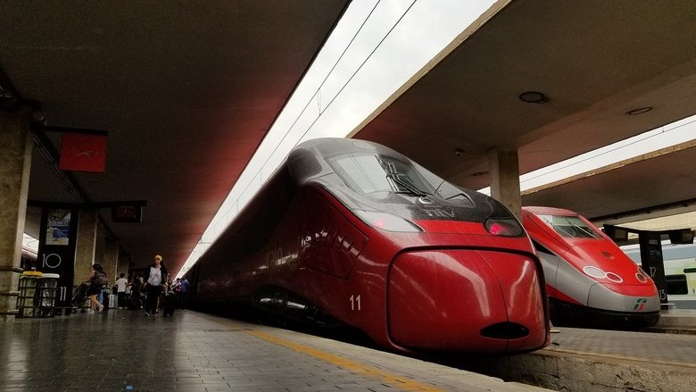 Ferrovie, il futuro tra nomine e idea di privatizzazione: cosa faranno Meloni e Salvini?