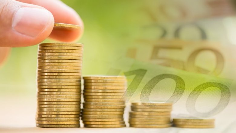 Ricchi, ma senza testa: l'illusione del risparmio all'italiana