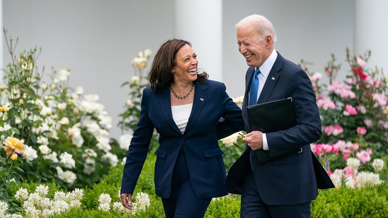 L'ipotesi primarie, le voci sul Parkinson: Biden è nel caos