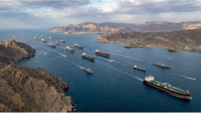 Hormuz chiusa di nuovo, greggio fisico a 150 dollari: la carenza di carburante in Europa si avvicina