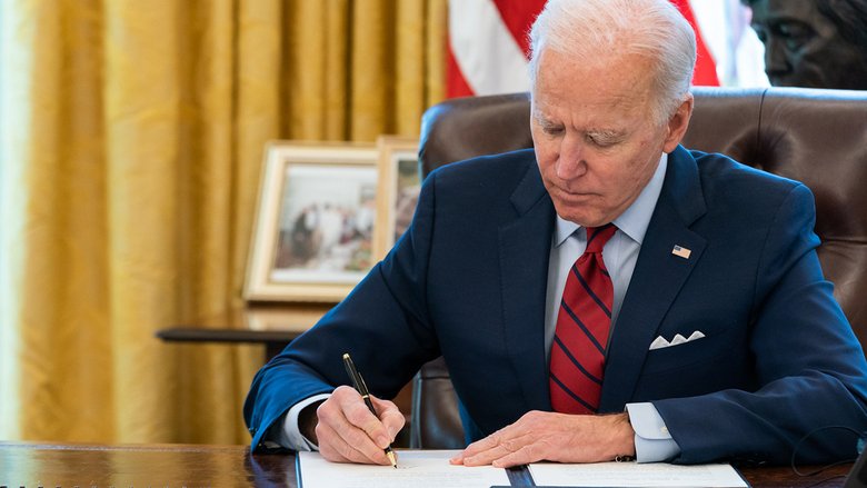 Biden-Ucraina, le rivelazioni di un ex deputato inguaiano il presidente