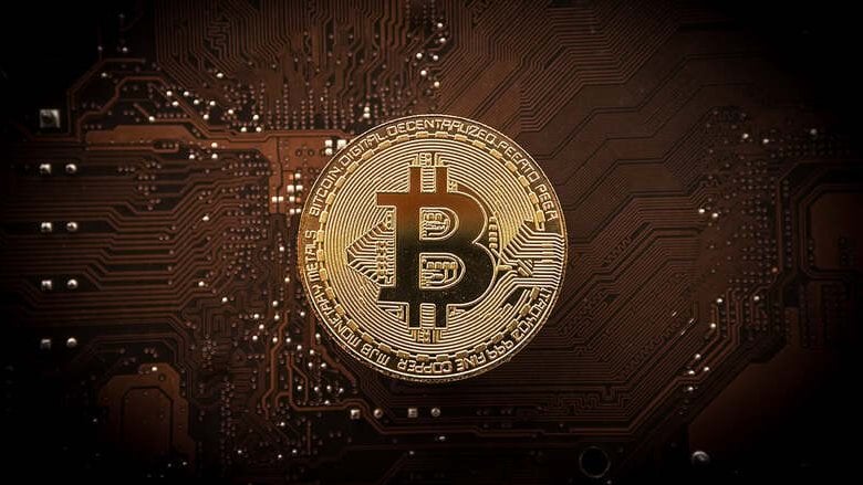Fuga record dagli ETF su Bitcoin. La criptovaluta è ai minimi da ottobre 2024