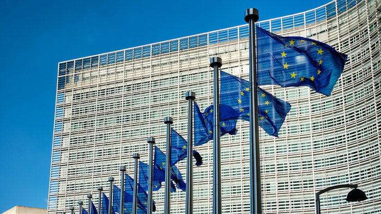 BTP o bond della Commissione UE? Il calcolo che cambierà il tuo portafoglio obbligazionario