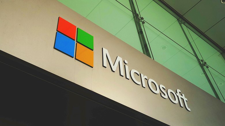 OpenAI svolta verso il profitto: Microsoft diventa il motore dell'AI globale