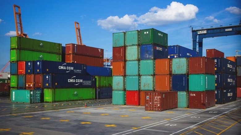 L'equilibrio commerciale USA-UE: il paradosso delle multinazionali americane