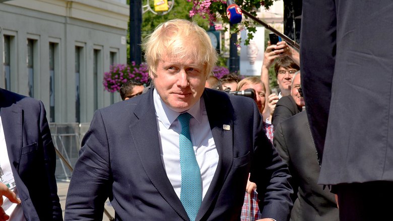 Boris Johnson contro Farage: tutti i lati oscuri dell'ex premier