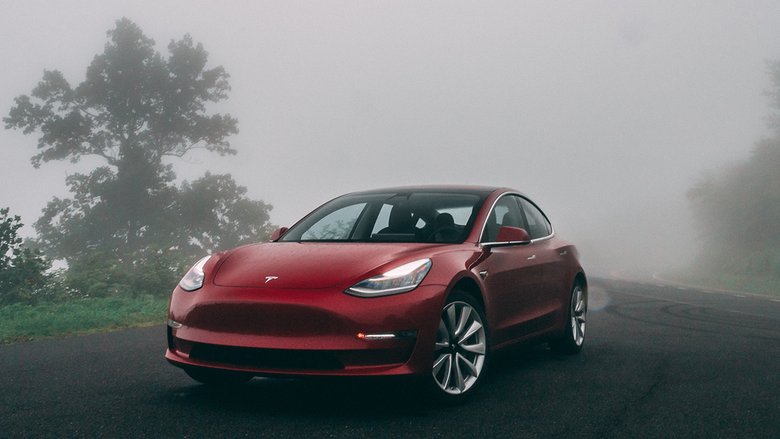 Tesla vs Hyundai: perché gli investitori dovrebbero guardare di più all'azienda coreana