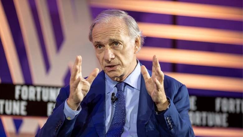 Ray Dalio dice che gli USA hanno superato il punto di non ritorno. Quale impatto sugli italiani?