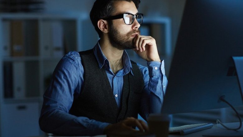 Con 117 email da leggere ogni giorno la giornata lavorativa è “infinita”