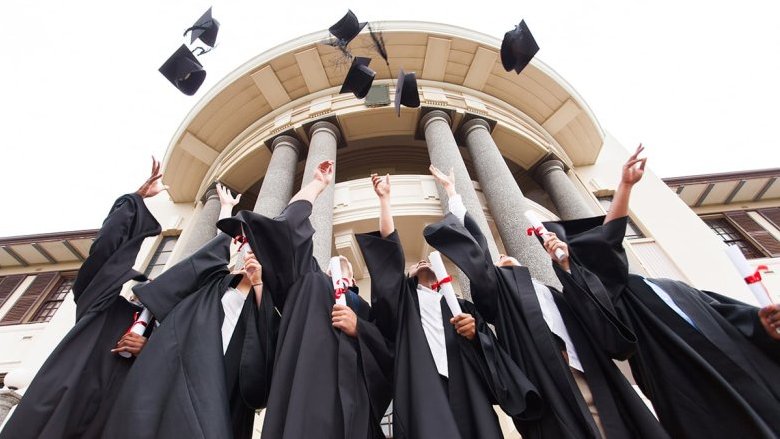 Il costo della vita ha dimezzato la disponibilità dei laureati. Le aziende se ne sono accorte?
