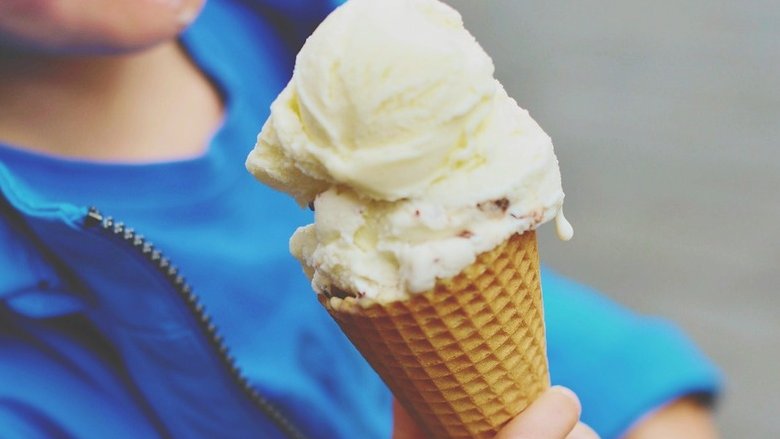 Questo lavoro fa guadagnare €5.000 al mese per mangiare biscotti e gelato